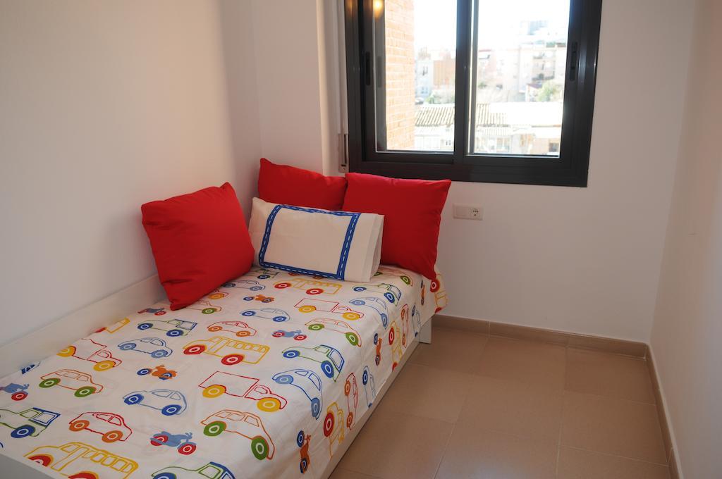 New & Sunny Apartment Barselona Oda fotoğraf